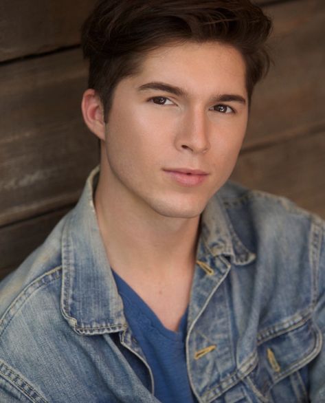 Paul Butcher, Zoey 101, Eyes Brown, Hair Brown, Brown Blonde, Story Inspiration, Man Crush, Celebrity Crush, Blonde