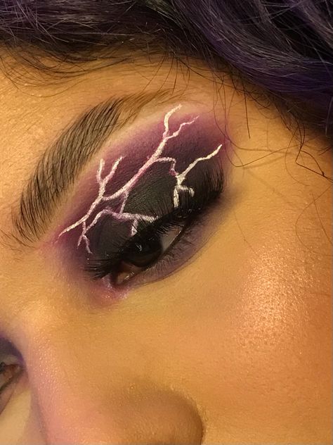 Even though I’m scared of them it was so fun creating this #makeup #thunder #makeuplover #makeupideas #makeupartist #maquillaje Lightning Eye Makeup, Thunder Makeup, Lightning Makeup, Lightning Bolt Makeup, Eye Sketch, I M Scared, Face Palette, Editorial Makeup, 2024 Fashion