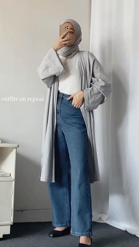 Long Cardigan Outfit Hijab, Cardigan Hijab Outfit, Modest Work Outfits, Outfit Outer, Long Cardigan Outfit, Outfit Ngampus, Outfit Holiday, Outfit Korean Style, Outfit Cardigan