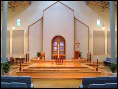 Contemporary Church Design, Church Altar, Altar Design, Church Interior Design, Anniversary Banner, Bungalow Floor Plans, Church Furniture, Modern Church, Church Pictures