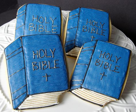 Bible Cookie Favors | Flickr - Photo Sharing! Reformation Party, Book Cookies, Christian Cakes, Record Cake, Communion Cookies, Christening Cookies, Assorted Cookies, Cross Cookies, Cookie Decorations