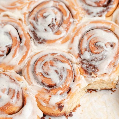 Brioche Cinnamon Rolls, The Practical Kitchen, Fluffy Cinnamon Rolls, Broma Bakery, Cinnamon Roll Dough, Practical Kitchen, Easy Chicken Curry, Cinnamon Rolls Homemade, Cinnamon Rolls Recipe