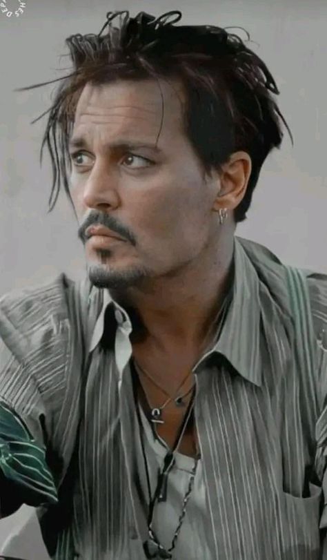 Johnny Depp Hairstyle, Johnny Depp Wallpaper, Johnny Depp Style, Johnny Depp Pictures, Johnny D, Mens Hairstyles Thick Hair, Captain Jack Sparrow, Captain Jack, Jack Sparrow