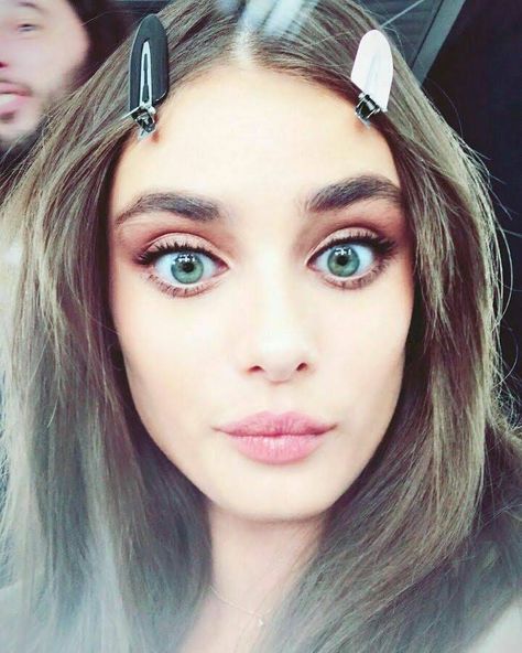 Taylor Hill Instagram, Taylor Hill Style, Rich Brown Hair, Baby Taylor, Taylor Marie Hill, Glasses Makeup, Gymnastics Outfits, Taylor Hill, Pretty Pins