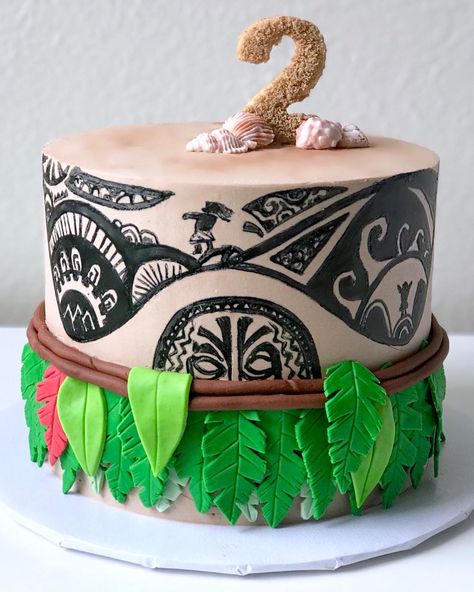 Maui Cake Moana, Maui Birthday Party For Boys, Maui Birthday Cake, Maui Tattoos Moana, Maui Cake, Maui From Moana, Moana Cakes, Bday Party Boy, Spooky Island