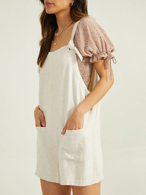 Romper With Shirt Underneath, Romper Outfit Casual, White Romper Outfit, Shorts Romper Outfit, Going Going Gone, School Outfits For College, Loose Romper, Nice Rompers, First Day Of School Outfit