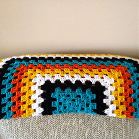 Crochet Granny Square - Crochet Motif - Crochet Patterns - Crochet Projects - Crochet Craft Ravenclaw Crochet Blanket, Orange Granny Square Blanket, Native American Crochet, Native American Crochet Patterns, Kare Motif, Afghan Crochet Patterns Easy, Granny Stitch, Stitch Stuff, Cozy Pattern