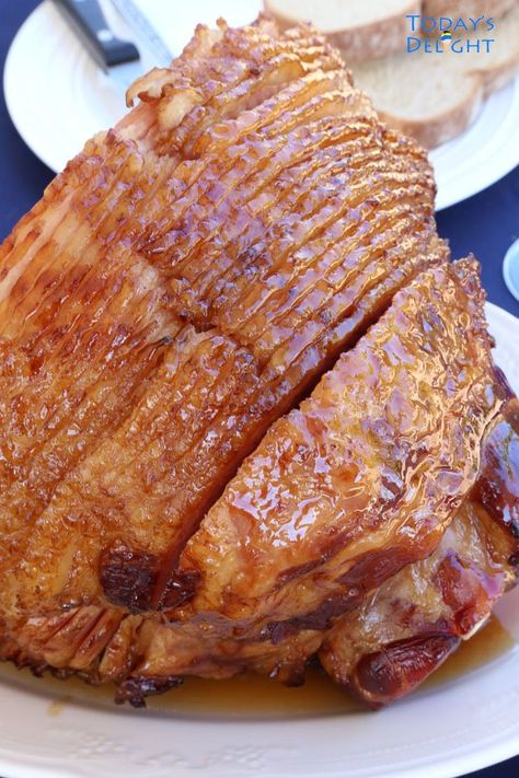 Cooking a Spiral Sliced Ham https://www.todaysdelight.com/cooking-a-spiral-sliced-ham/ Spiral Sliced Ham Recipe, Costco Ham Recipes, Costco Spiral Ham, Ham For Thanksgiving, Ham Cooking Time, Baked Spiral Ham, Cooking Spiral Ham, Precooked Ham, Ham In The Oven