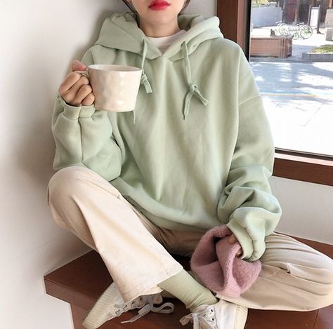 Korean Daily Fashion - Official Korean Fashion Green Sweatshirt Outfit, Green Hoodie Outfit, Makoto Kino, Hoodie Aesthetic, Green Sweatshirt, Sailor Jupiter, Sailor Venus, Inspo Board, Aesthetic Shirts