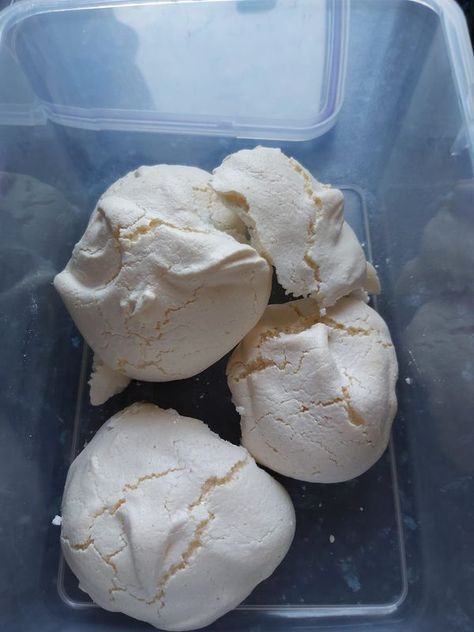 Easy Air Fryer Recipes | First attempt at meringue | Facebook Air Fryer Meringues, Easy Air Fryer Recipes, Airfryer Recipes, Easy Air Fryer, Caster Sugar, Egg Whites, Fryer Recipes, Caster, Air Fryer Recipes