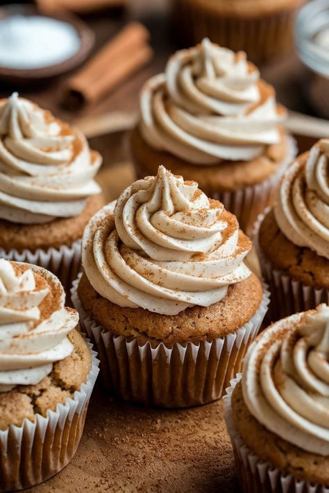 Easy Cinnamon Spice Cupcakes for Fall Baking Cinnamon Cupcakes Easy, Fall Cupcakes Ideas, Cupcakes For Fall, Cinnamon Cupcakes Recipe, Cupcakes Cinnamon, Cinnamon Buttercream Frosting, Cake Mix Cupcakes, Cinnamon Buttercream, Cinnamon Cupcakes