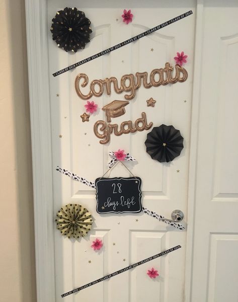 Decorated bedroom door-Graduation countdown Graduation Door Ideas, Graduation Door Decorations, Graduation Countdown, Hotel Room Decoration, Diy Graduation Decorations, Decorated Bedroom, Diy Graduation, Cruise Door, Graduation Diy