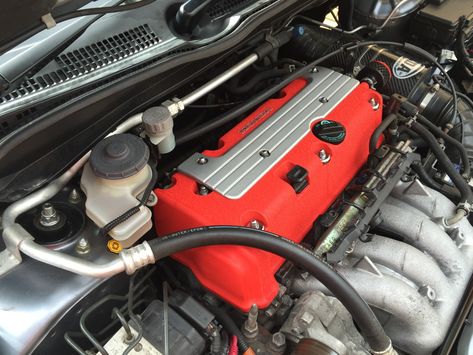 Honda Civic Type R Premier Edition Final EP3 K20 engine rocker cover refurbished in OEM wrinkle red high temp paint installed with new engine cover gasket and spark plug seals K20 Engine, Thea Stilton, Mechanic Tattoo, Civic Type R, Civic Si, Honda Civic Type R, Red High, New Engine, Valve Cover