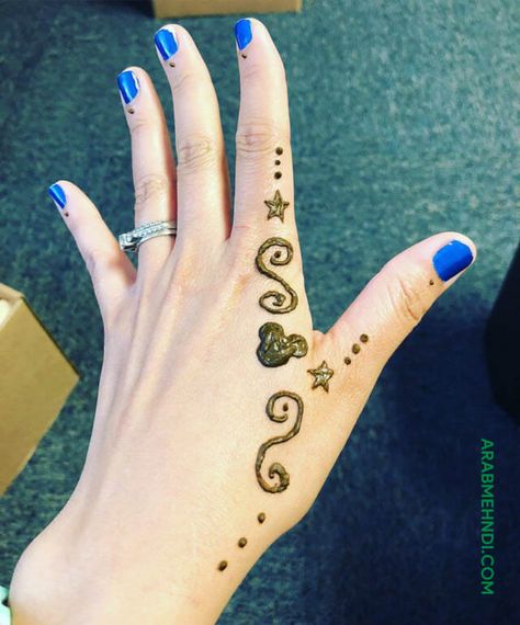 50 Disney Mehndi Design (Henna Design) - October 2019 Disney Henna, Mickey Tattoo, Cute Henna Tattoos, Jagua Henna, Henna Style Tattoos, Cute Henna, Henna Designs For Kids, Simple Henna Tattoo, Design Henna