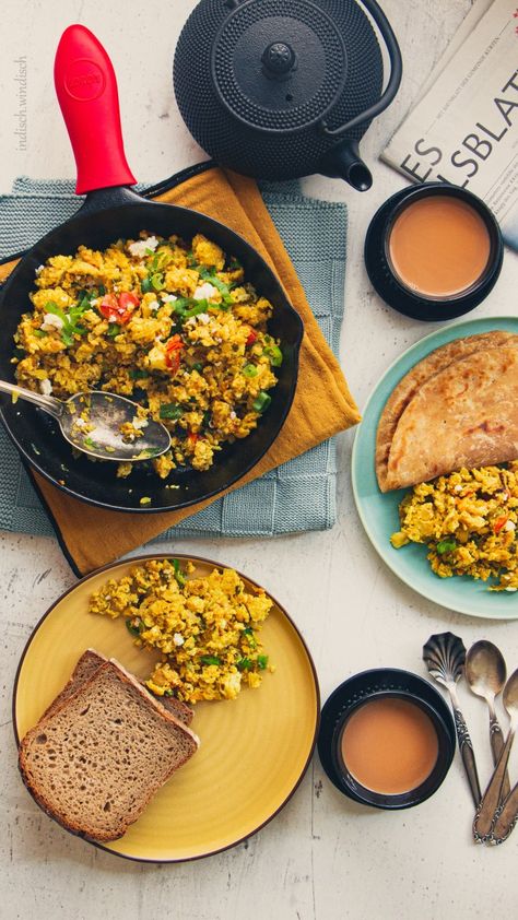 Simple Everyday Egg Bhurji (Khagina- Indian Style Scrambled Eggs) Egg Bhurji, Pizza Buffet, Chapati, Vegetarian Cheese, Scrambled Eggs, Indian Style, Everyday Food, Egg Recipes, Cottage Cheese