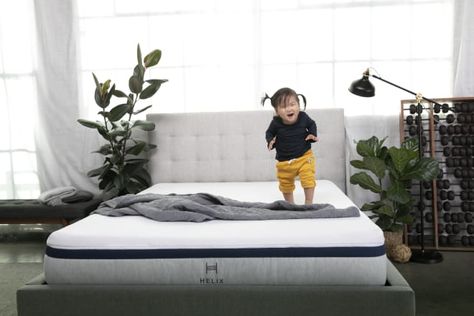 This Amazing Mattress Brand Is the Only Thing Bringing Me Comfort Right Now Parachute Home, Well Rested, Mattresses Reviews, Natural Mattress, Sleep Solutions, Side Sleeper, Trouble Sleeping, Firm Mattress, Mattress Brands