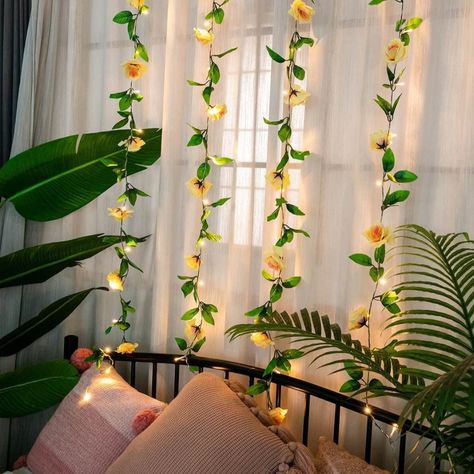 #bedroom #room #flowers #vines #decor #plants Sunflower Room, Dekorasi Kamar Tidur, Casa Vintage, Cute Bedroom Decor, Rose Decor, Leaf Decor, Eid Al Adha, Bulb Flowers, Cute Room Decor