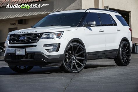 White Suv With Black Rims, White Ford Explorer, 2017 Ford Explorer Sport, Ford 2016, 2016 Ford Explorer, Mustang Car Aesthetic, 2024 Ford Mustang, 2020 Ford Explorer, Tokyo Drift Cars