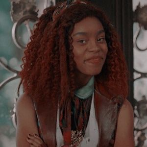 Celia Facilier Aesthetic, Celia Descendants, Celia Facilier, Descendants 2 Aesthetic, Descendants Photos, Evie Descendants Icon, Uma Descendants Icon, Jane Descendants Icons, Descendants Icons