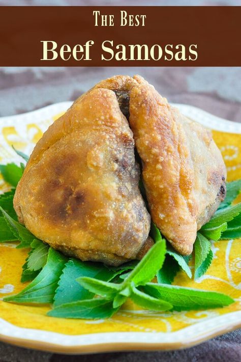 The Best Beef Samosas recipe uses easy homemade crispy pastry & a delicious filling of beef, potatoes & super flavourful Indian spices. The best I've tried!#beef #samosa #comfortfood Beef Samosas Recipe, Beef Samosa Recipe, Meat Samosa, Samosas Recipe, Beef Samosa, Easy Samosa Recipes, Beef Potatoes, Samosa Recipe, Rock Recipes