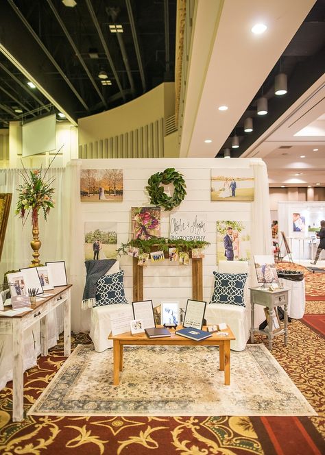 Bridal Show Table Ideas, Bridal Show Photography Booth, Bridal Show Setup Booth Design, Wedding Venue Booth Ideas Bridal Show, Photographer Booth Display, Bridal Expo Booth Ideas, Bridal Show Booth Ideas, Wedding Vendors Booth, Bridal Show Booth