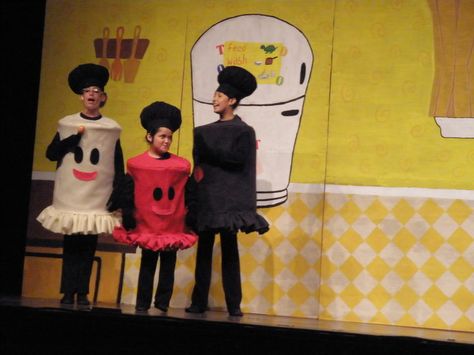 Mrs. Salt, Mr. Pepper and Paprika Blue's Clues Ovations Dance Repertory Company Salt Pepper Paprika Costume, Salt Pepper And Paprika Costume, Paprika Blues Clues, Blues Clues Costume, Clue Costume, Blue's Clues, Stud Muffin, Something Wicked, Treat Ideas