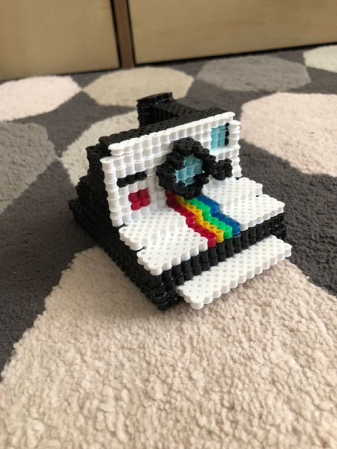 Qr Code Perler Beads, Polaroid Perler Beads, Camera Perler Beads, Perler Bead Camera, Camera Pixel Art, Hammer Beads, Hama Beads 3d, Perler Designs, 3d Camera