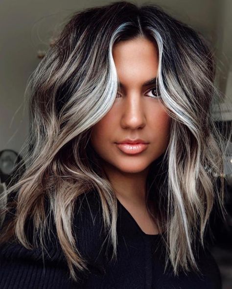 Dark Hair Platinum Money Piece, Brown Hair With White Highlights, Hair With White Highlights, Money Piece Hair Color, Money Piece Balayage, Piece Hair Color, Money Piece Hair, V Shaped Haircut, Medium Length Brown Hair