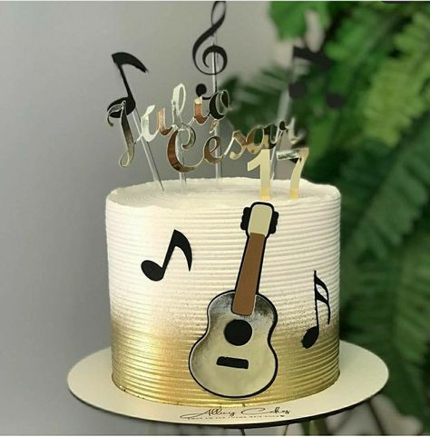 Guitar Birthday Cakes, Musical Cake, Bolo Musical, Music Themed Cakes, 80s Wedding, Music Cake, Guitar Cake, Cake Show, Buttercream Cake Decorating