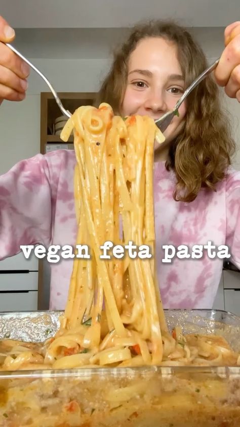 Sigala, Ella Eyre, Meghan Trainor • Just Got Paid (feat. French Montana) Vegan Baked Feta Pasta, Dried Pasta, Ella Eyre, Vegan Feta, Baked Feta Pasta, Baked Feta, Vegan Baked, Cooked Pasta, Firm Tofu