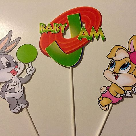 Lola And Bugs Bunny Gender Reveal, Looney Tunes Gender Reveal, Bugs And Lola, Creative Gender Reveals, New Looney Tunes, Surprise Baby Shower, Gender Reveal Party Theme, Gender Reveal Themes, Baby Looney Tunes