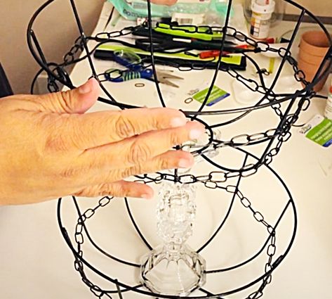 How To Make A Fruit Basket Stand Diy Fruit Basket Stand, Dollar Tree Fruit Basket, Fruit Basket Ideas Kitchen, Diy Fruit Basket, Fruit Basket Stand, Fruit Baskets Diy, Metal Fruit Basket, Dollar Tree Kitchen, Dt Crafts