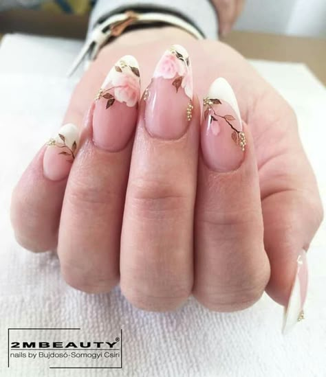 White Flower Nail Art Floral Design, Magnolia Flower Nails, Elegant Floral Nails, Peony Nails, Floral Gel Nails, Square Oval Nails, Glitter Toe Nails, Small Nails, Romantic Nails