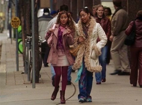 Cheetah Girls Outfits, Cheetah Girls Aesthetic, Movie Premiere Outfit, 2000s Pop Culture, The Cheetah Girls, Disney Queens, Adrienne Bailon, The Cheetah, Tv Show Outfits