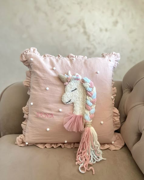 Niddle Punch, Mermaid Girls Room, Merry Chistmas, Unicorn Pillow, Boho Crafts Diy, Hello Kitty Crafts, Soothing Baby, Embellished Clothing, Elephant Toy