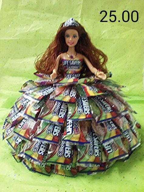 Barbie Chocolate, Birthday Cake Gift, Candy Dress, Cake Gift, Doll Decoration, Candy Bouquets, Barbie Birthday Party, Candy Crafts, Doll Barbie