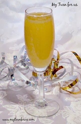 My Turn for us: Mimosa with Grand Marnier Easy Mimosa Recipe, Grand Marnier Drinks, Easy Mimosa, Mimosa Breakfast, Brunch Cocktail Recipes, Spiced Walnuts, Craft Cocktail Recipe, Homemade Liquor, Liquor Shots