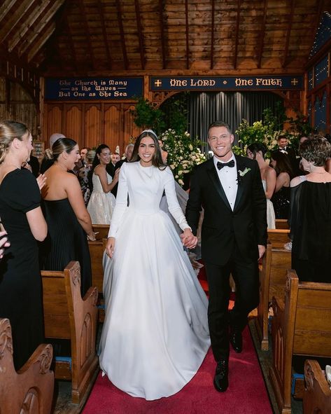 Inside Olivia Culpo and Christian McCaffrey’s Rhode Island Wedding. ✨ . #new #girlwholove2gossip #celebritygossip #like #oliviaculpo #christianmccaffrey #wedding #celebritywedding Newport Mansions, Christian Mccaffrey, Rhode Island Wedding, Olivia Culpo, Wedding Mood Board, Hollywood Celebrities, White Wedding Dresses, Rhode Island, Fashion Stylist