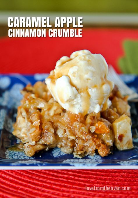 Caramel Apple Crumble Recipe Caramel Crumble, Caramel Apple Crumble, Caramel Apples Easy, Apple Crumble Recipe, Crumble Pie, Easy Caramel, Crumble Recipe, Crisp Recipe, Apple Crumble