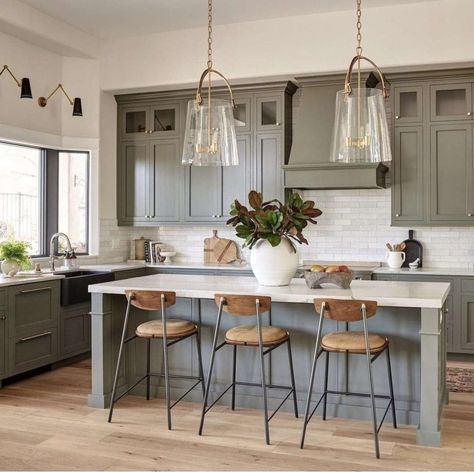 21 Kitchen Island Lighting Ideas To Make a Statement 55 21 Kitchen Island Lighting Ideas To Make a Statement Moody Kitchen, Kitchen Post, Black Dining Chairs, Green Cabinets, Dining Nook, Kitchen Island Lighting, Green Kitchen, Renovation Ideas, Beautiful Kitchens