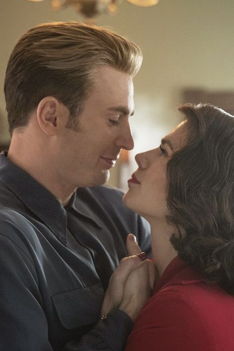 Steve Rogers & Peggy Carter - Avengers: Endgame (2019) dir. Joe & Anthony Russo Peggy Carter And Steve Rogers, Captain America Peggy Carter, Captain America Peggy, Agent Carter Cosplay, Steve Rogers Aesthetic, Black Sabbath Iron Man, Movie Ending, Steven Grant Rogers, Marvel Couples