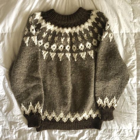 Rory Gilmore / Vintage Knitted Sweater SIZE L arm... - Depop Rory Gilmore Sweater, Gilmore Sweater, Vintage Knitted Sweater, Icelandic Sweaters, Rory Gilmore, Vintage Knitting, Girls Clothes, Gilmore Girls, Knitted Sweater