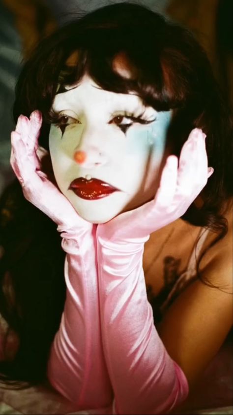 A Woman, Gloves, Makeup, Pink, Make Up