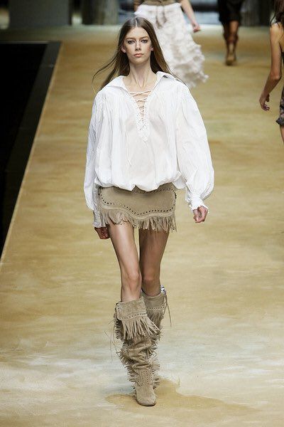 Isabel Marant Style, 2010 Runway, Estilo Country, Runway Pictures, Runway Show, 가을 패션, Runway Models, Milan Fashion, Fashion Killa