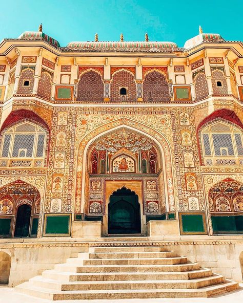 Sheesh Mahal, Middle East Culture, Amber Fort, Happy Independence Day India, India Holidays, Amer Fort, Indian Temple Architecture, India Architecture, Mughal Architecture