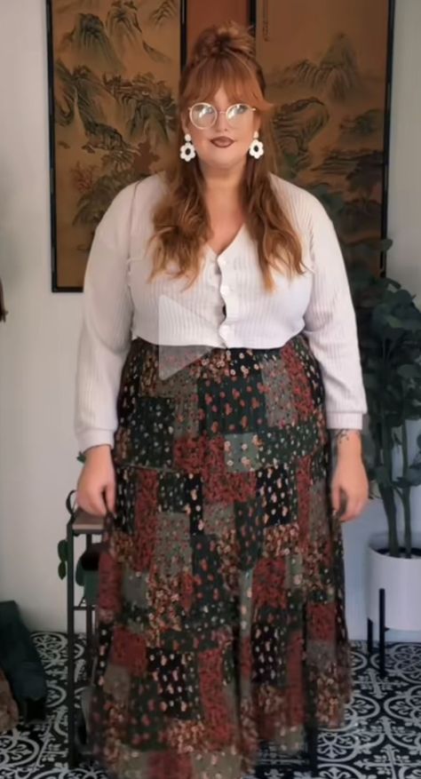 Plus Size 70s Fashion Retro Vintage, Casual Plus Size Fall Outfits, Apple Shape Plus Size Outfits, Plus Size Grunge Outfits 90s, Grandma Core Outfit, Plus Size 70s Fashion, Skirt Outfits Plus Size, Witchcore Fashion, Plus Size Vintage Outfits