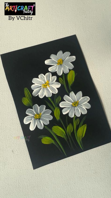 Simple Easy Painting Ideas, Painting Ideas On Canvas Flowers, On Canvas Painting Ideas, Diy Canvas Art Easy, Canvas Art Painting Abstract, Cute Easy Paintings, Painting Ideas On Canvas Simple, Black Canvas Art, Canvas Flowers