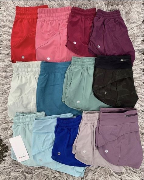 Lululemon Collection, Lulu Outfits, Lulu Shorts, Lululemon Outfits, Casual Preppy Outfits, Cute Preppy Outfits, Lululemon Shorts, Cute Everyday Outfits, Really Cute Outfits