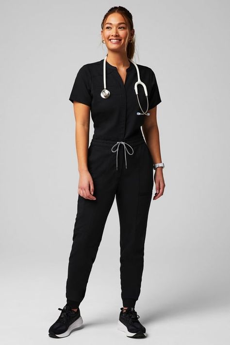 The World's Only Activewear Scrubs Fabletics Scrubs, Black Scrubs Outfit, Scrub Jumpsuit, Scrubs Outfit Ideas, Physical Therapist Outfit, Style Scrubs, Scrubs Uniform Cute, Scrub Outfits, Sports Day Outfit