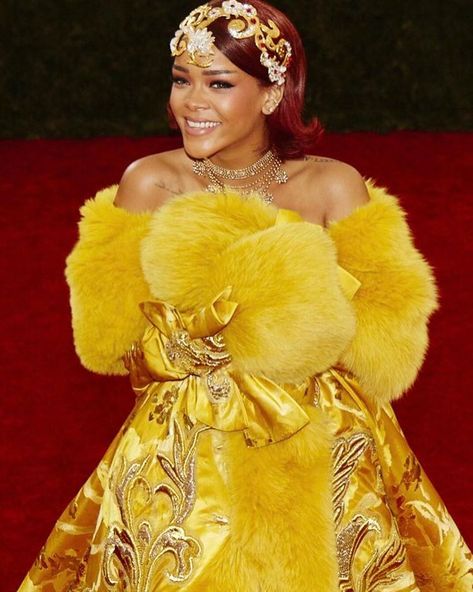 Rihanna Fenty Beauty, Rihanna Looks, Rihanna Style, Bad Gal, Frou Frou, Rihanna Fenty, Fenty Beauty, Red Carpet Fashion, Fashion History